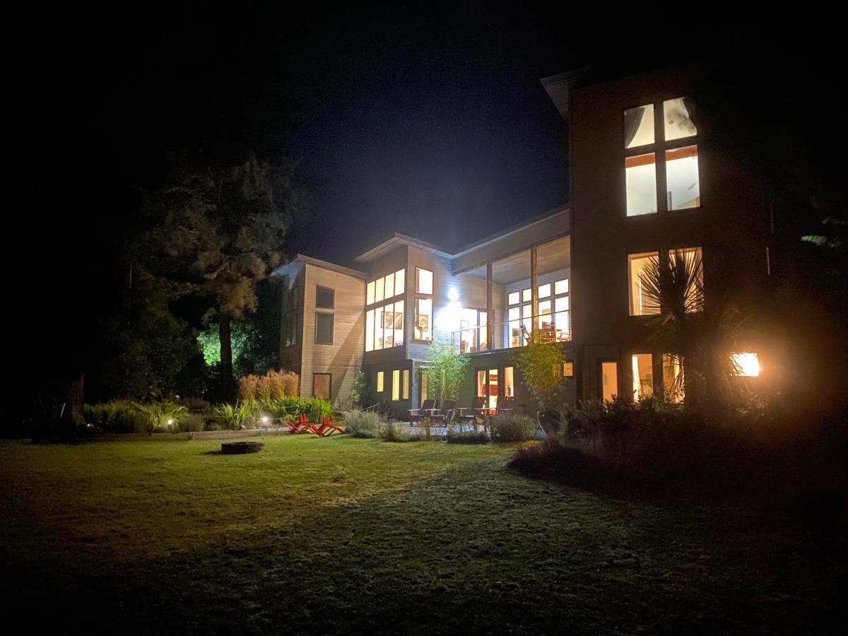 Liahona Guest House Ucluelet Ngoại thất bức ảnh